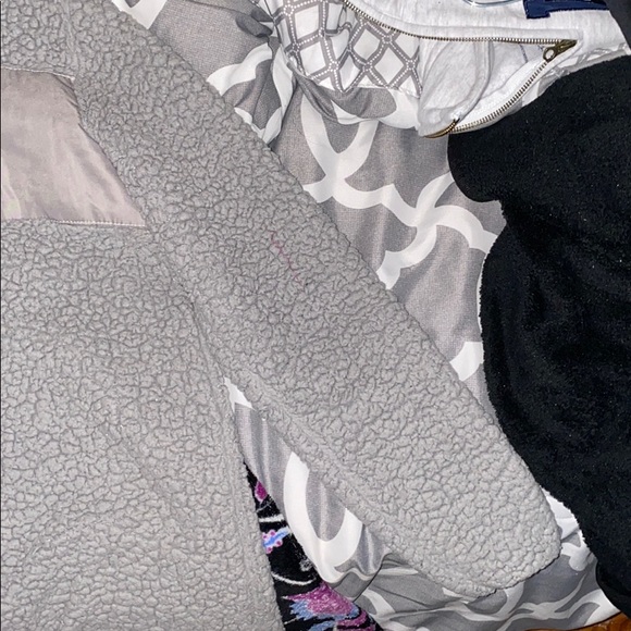 grey fuzzy sweatshirt - Picture 3 of 5